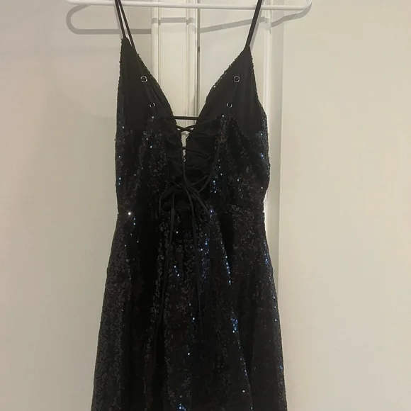 Little black dress - Picture 4 of 6